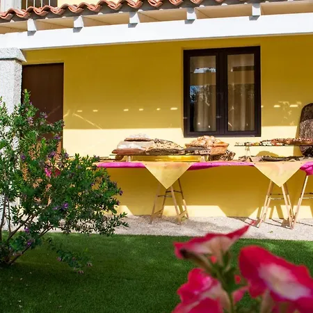 Affittacamere L ' Oasi Di Gino *