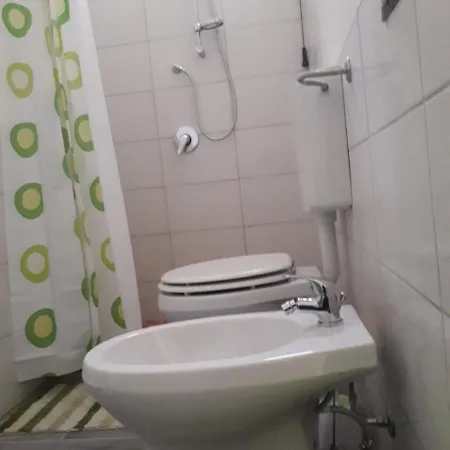 Affittacamere L ' Oasi Di Gino